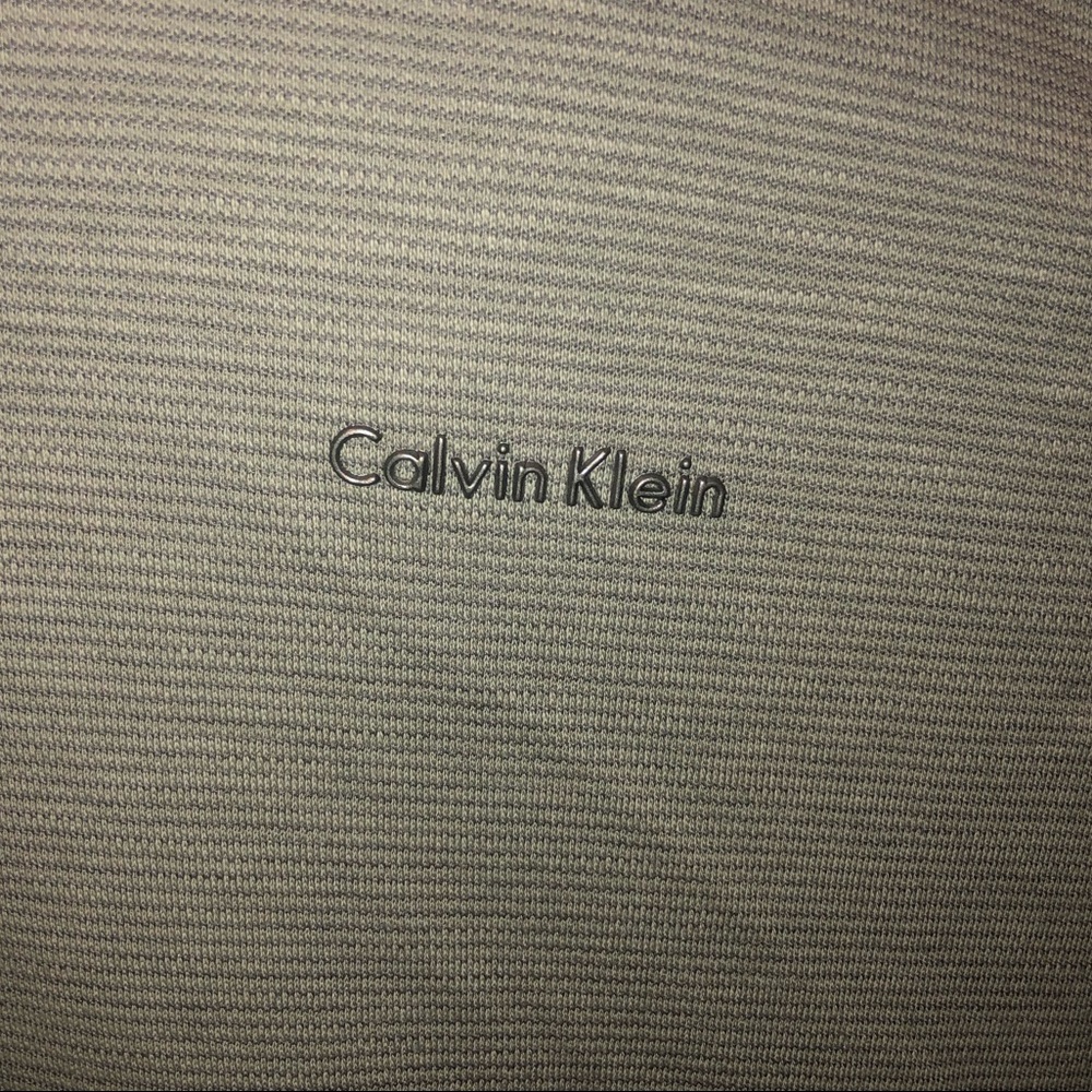Men’s Calvin Klein Liquid Cotton Shirt. - Picture 3 of 4